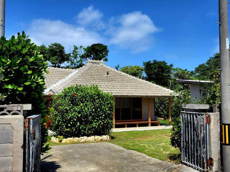 琉球古民家 蒼 Motobu Exterior foto