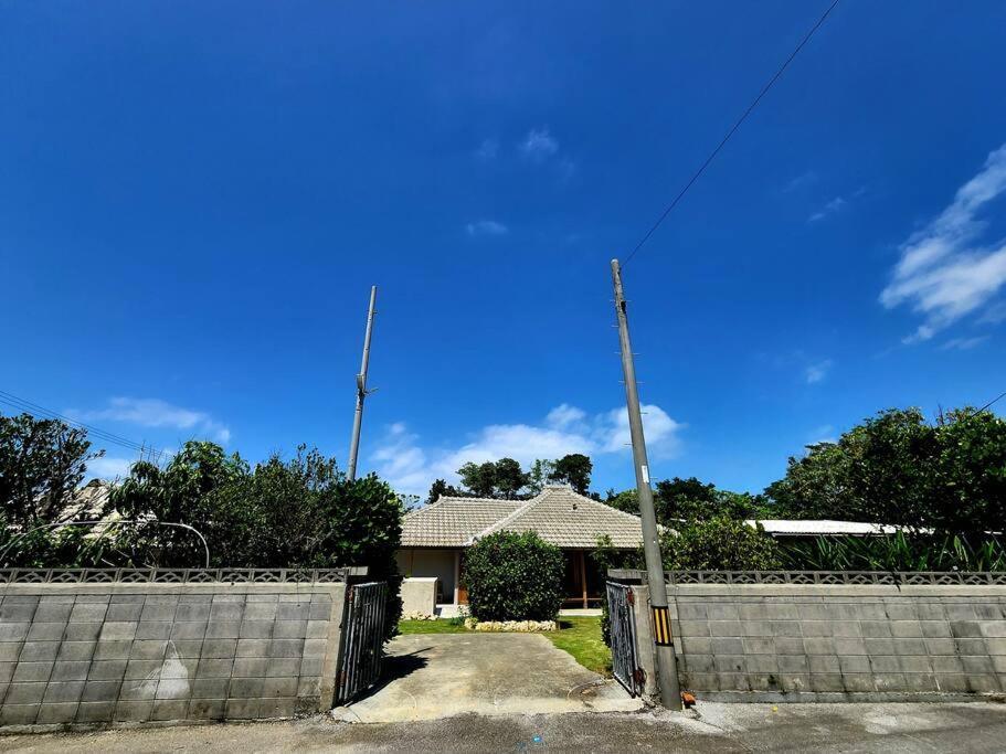 琉球古民家 蒼 Motobu Exterior foto